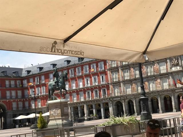 PLAZA MAYOR-Acogedor APARTAMENTO en Edificio Histórico del centro-WIFI Apartamento Madrid Exterior foto